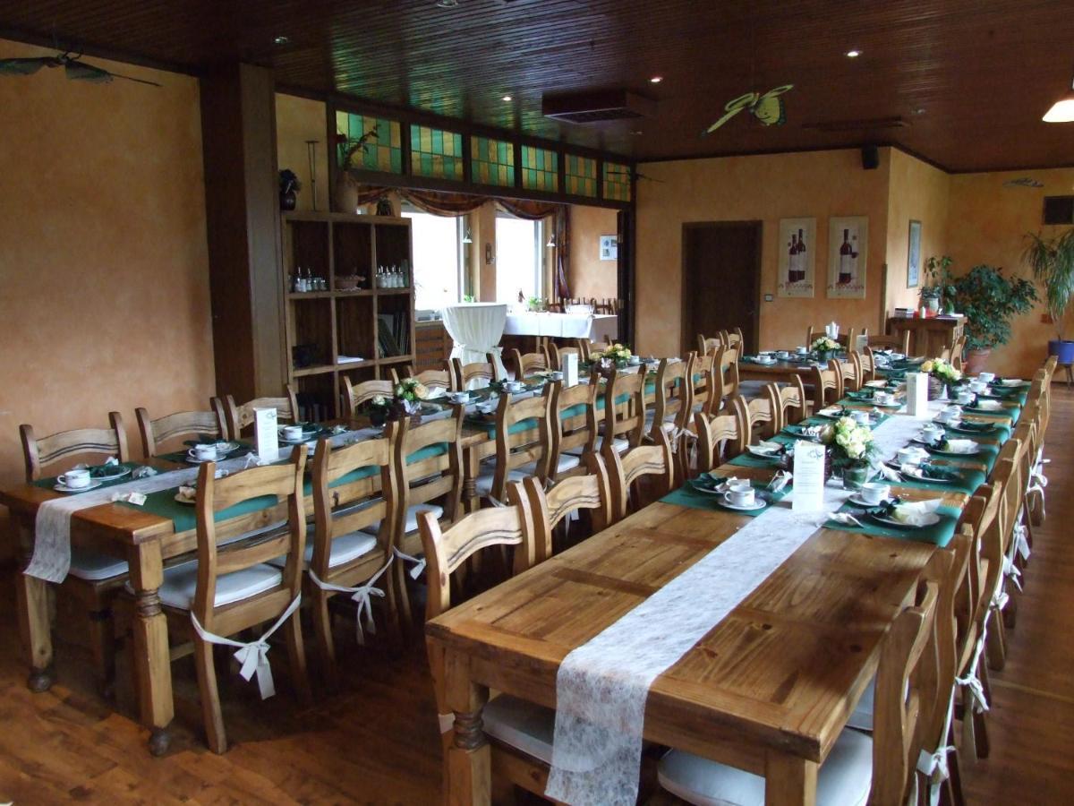Hotel Forsthaus Volkesfeld Buitenkant foto