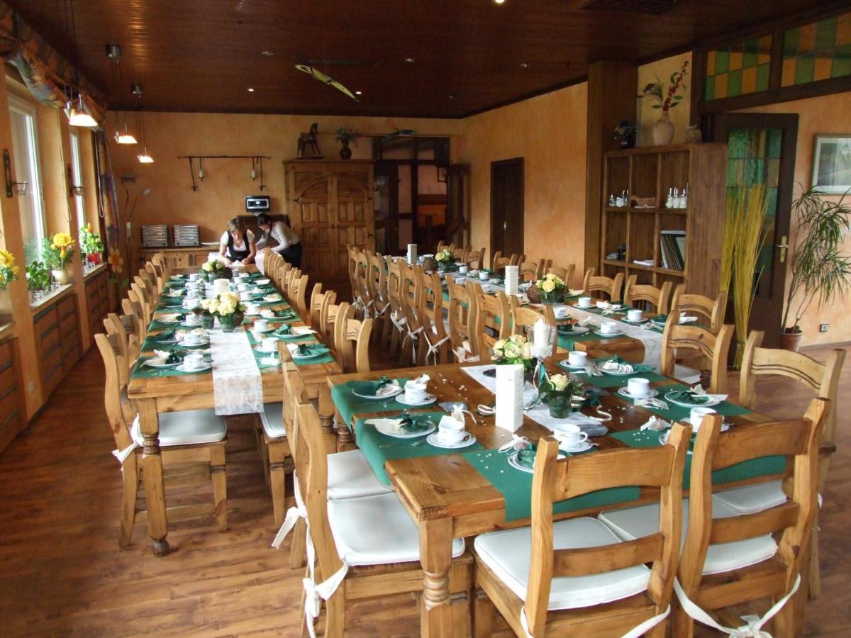 Hotel Forsthaus Volkesfeld Buitenkant foto