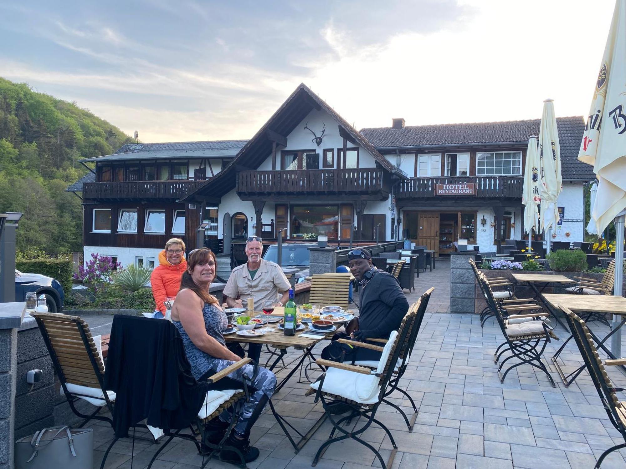 Hotel Forsthaus Volkesfeld Buitenkant foto