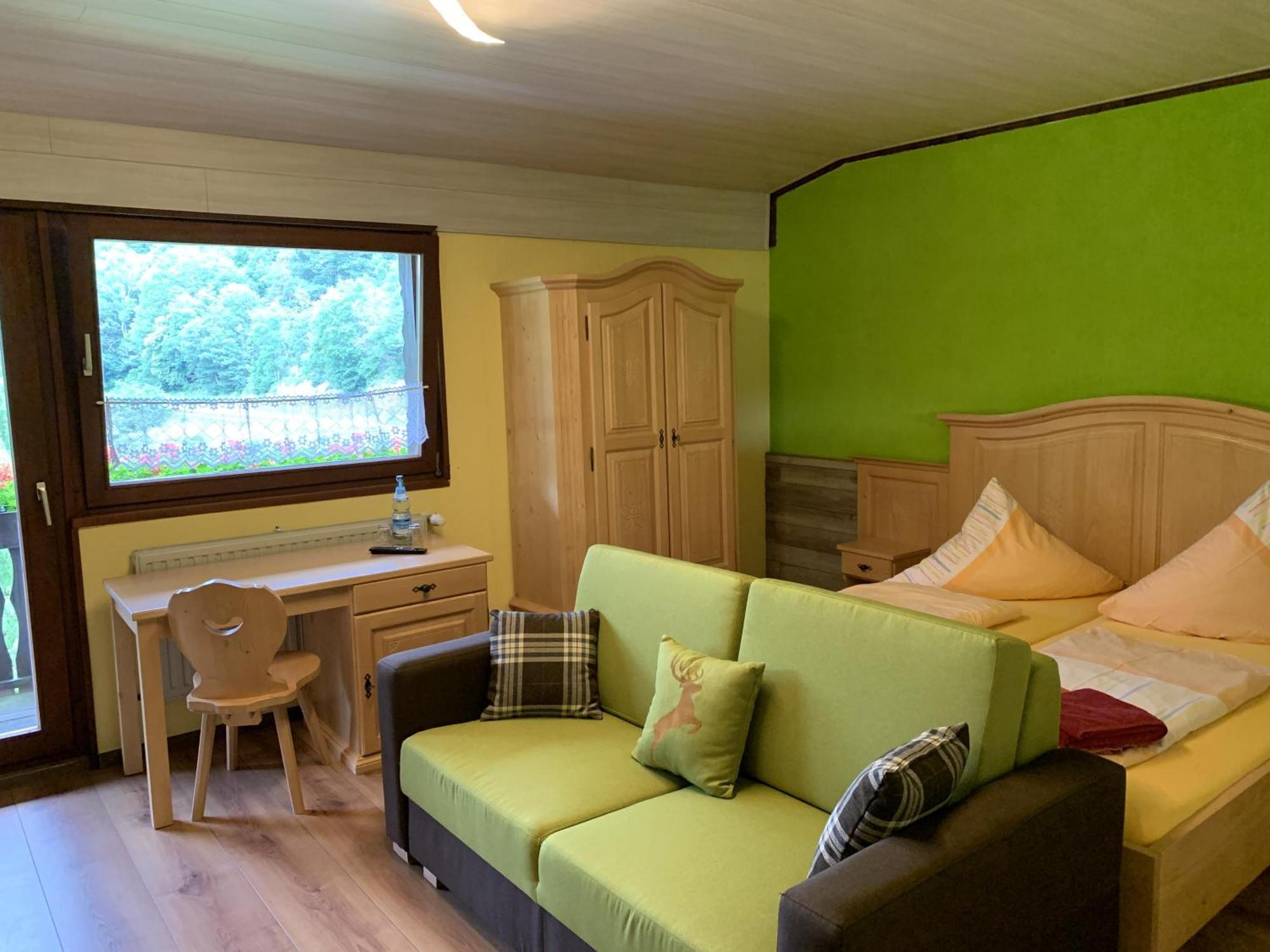 Hotel Forsthaus Volkesfeld Buitenkant foto
