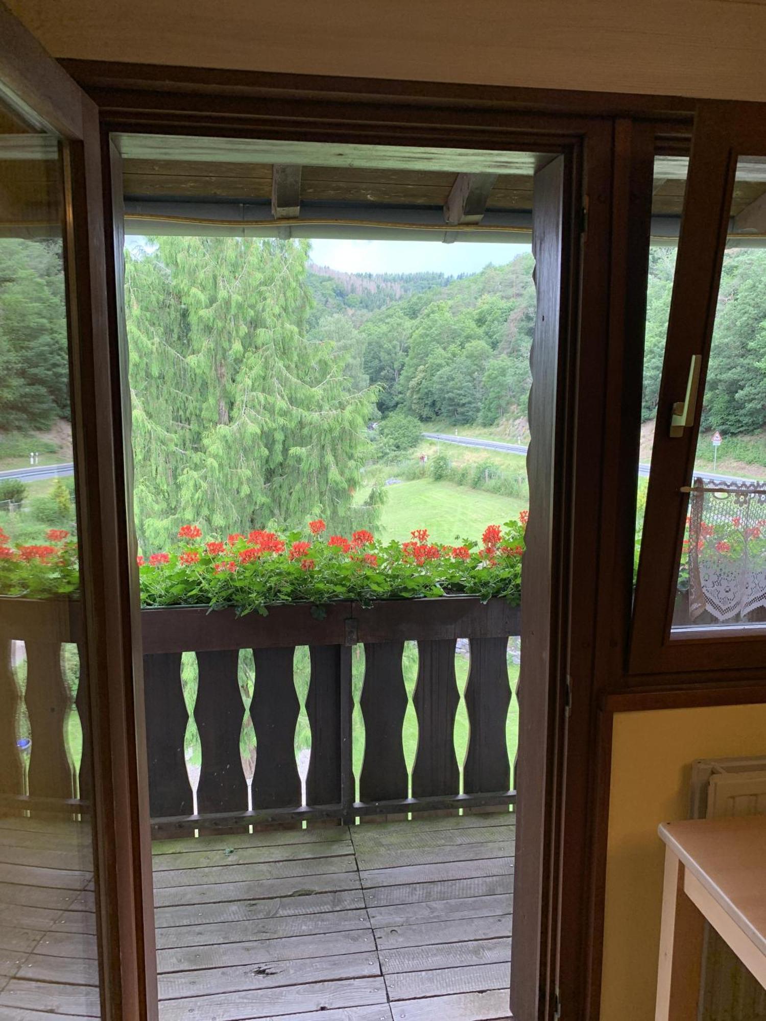 Hotel Forsthaus Volkesfeld Buitenkant foto