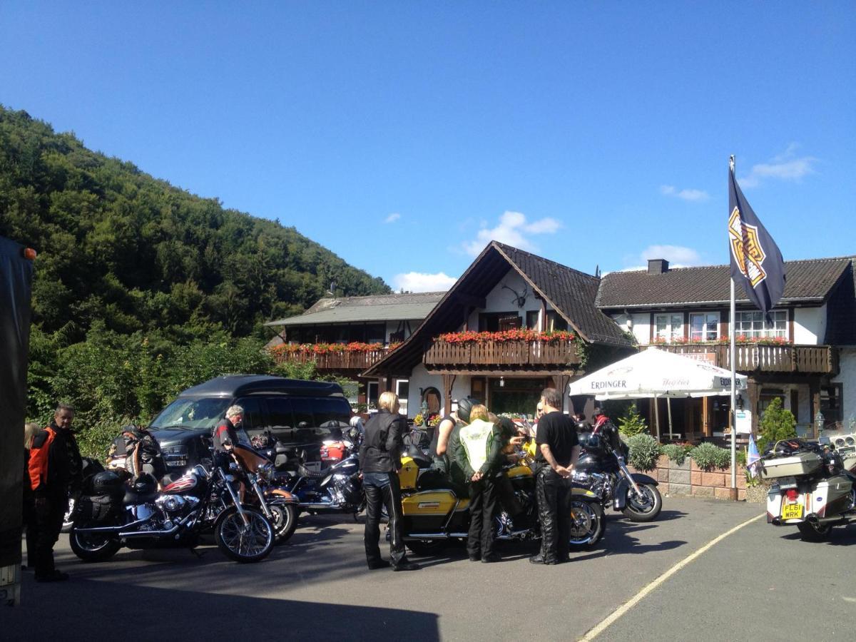 Hotel Forsthaus Volkesfeld Buitenkant foto