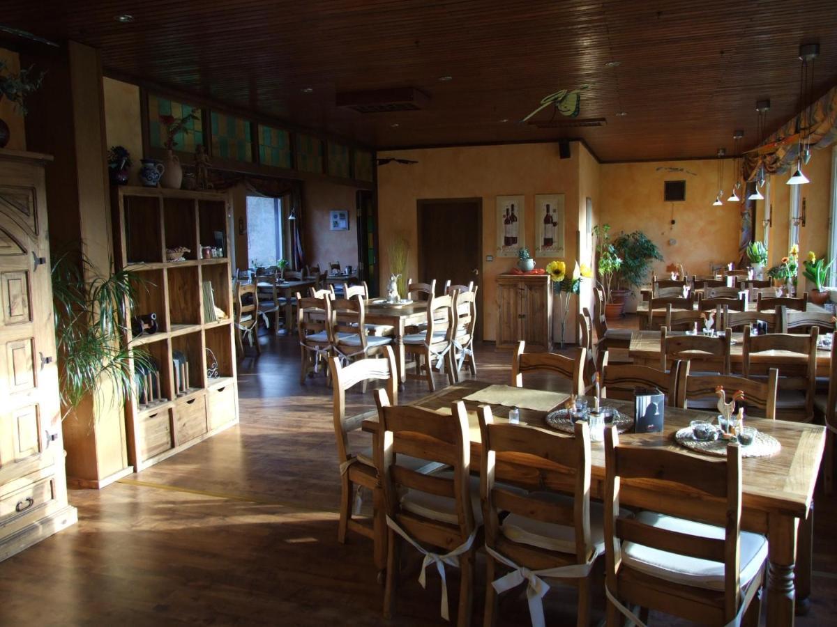 Hotel Forsthaus Volkesfeld Buitenkant foto